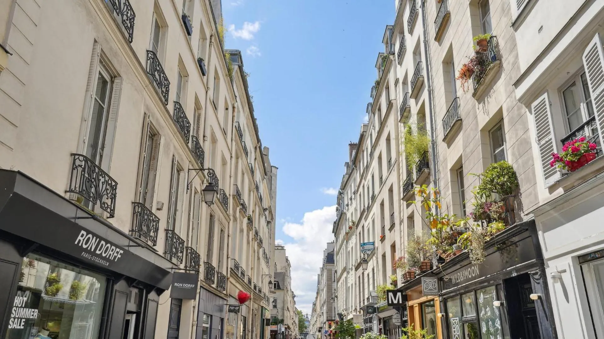 Le Marais & Pompidou - Cityapartmentstay Paris 0*,  França