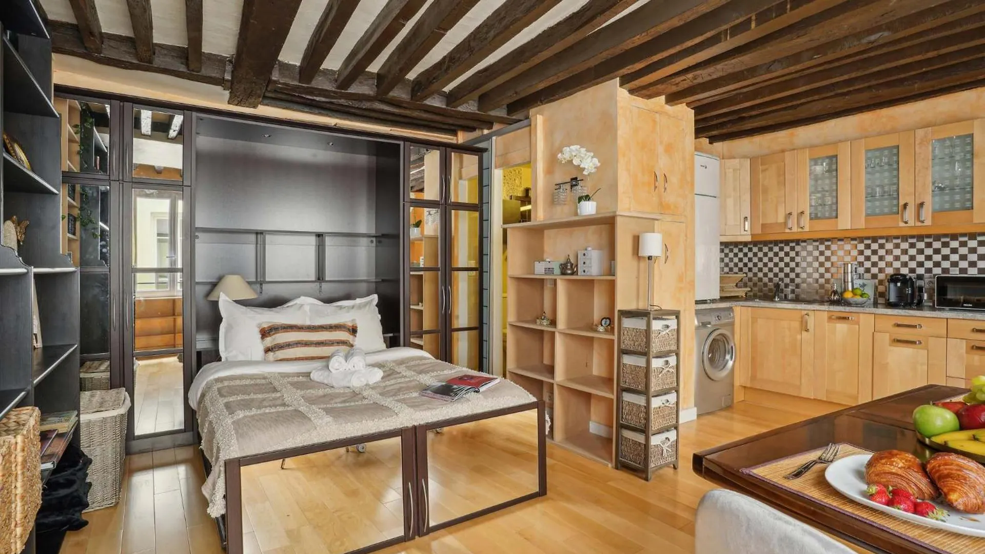 Le Marais & Pompidou - Cityapartmentstay París Apartamento