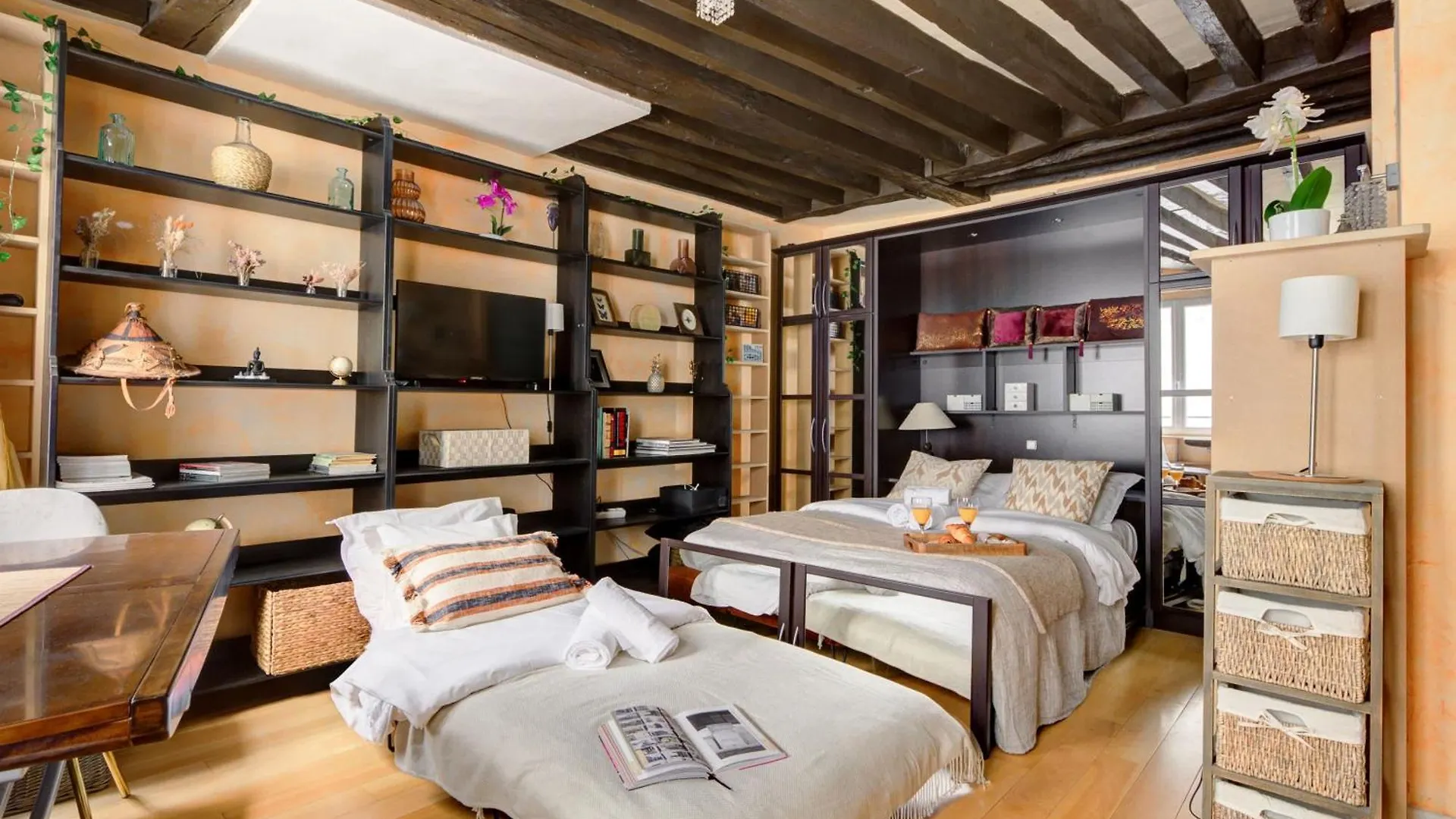 Le Marais & Pompidou - Cityapartmentstay Paříž 0*,  Francie